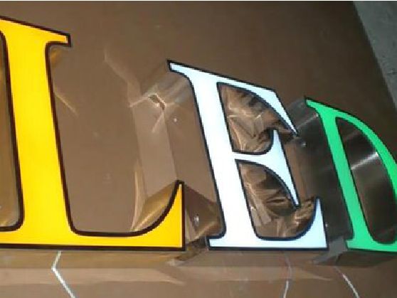 丰城介绍LED招牌的基础知识。